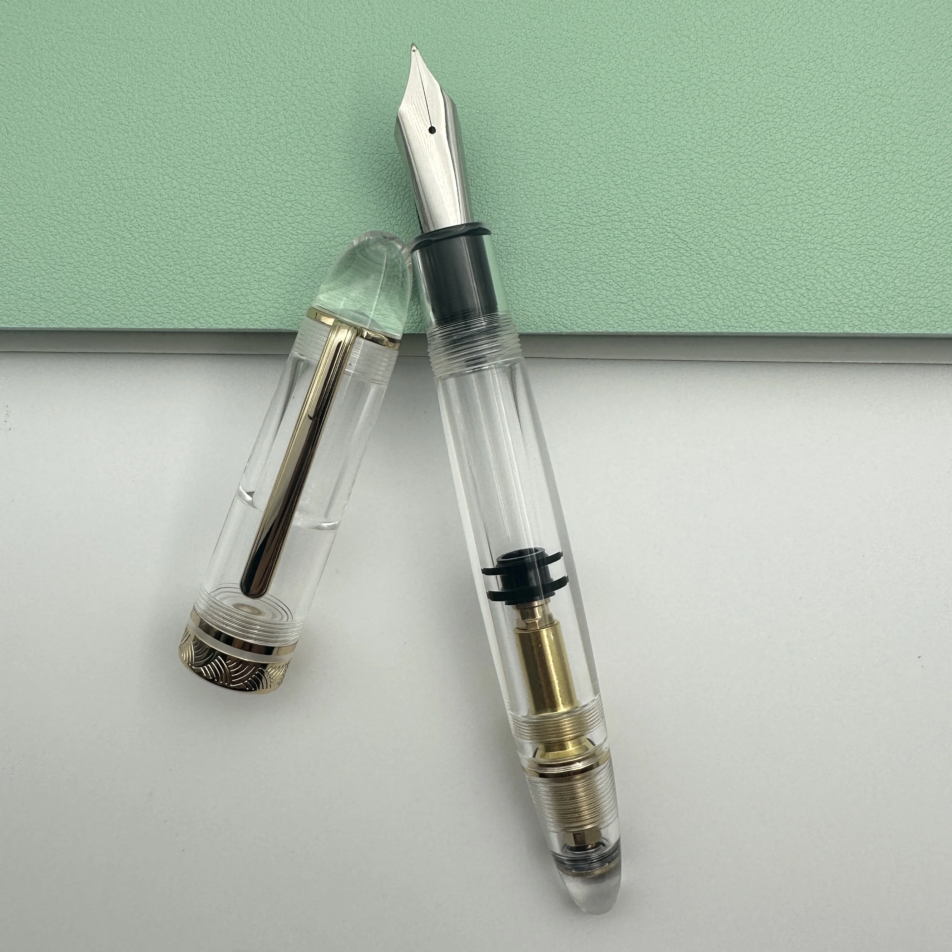 

Блестящая перьевая ручка MAJOHN P140 BOCK NO.8, акриловый поршень, прозрачная перьевая ручка, эбонитовая подача, большая емкость, чернила для письма, роскошная ручка
