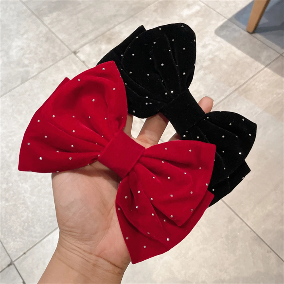 2 ladies Full Star Flash velvet bow hair clip headdress Spring clip hairpin top clip back hair clip