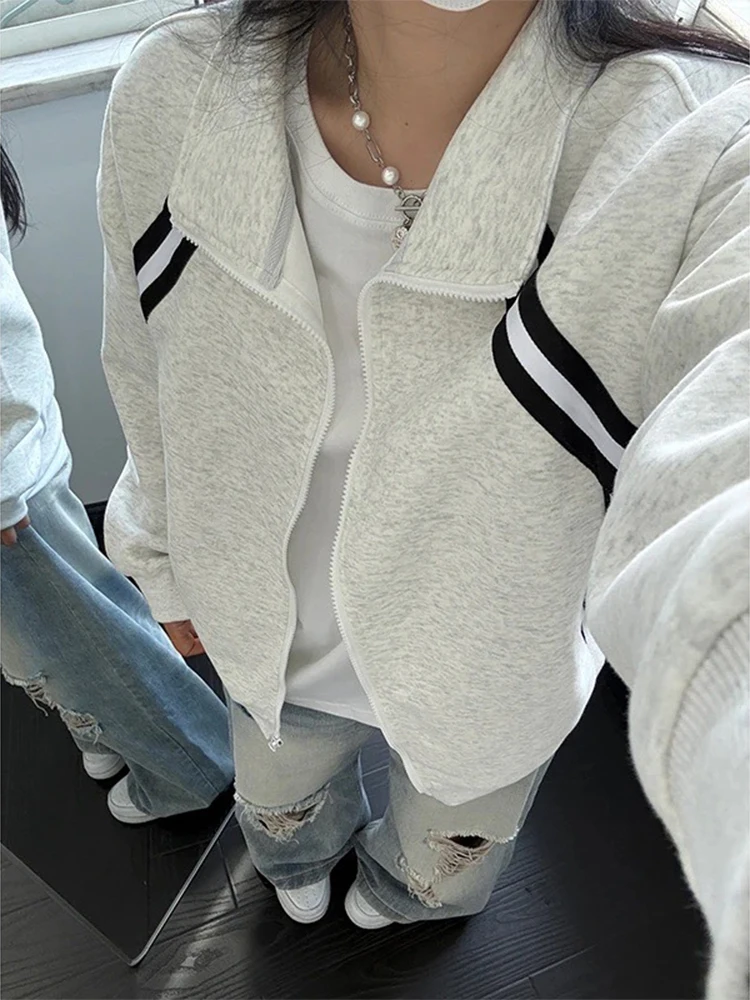 

White ey Stripe Splicing Sweatirt Jaet ex Spor American Brand College Sle Baseball orm Loose Fit Cotton Pol...
