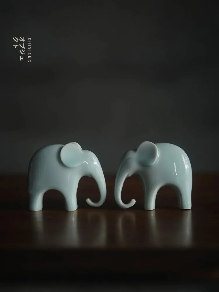 Jingdezhen Ceramic Elephant Figurine Office TV Cabinet Decorative Accessory Moving Gift Simple Style Sculpture for All Spaces
