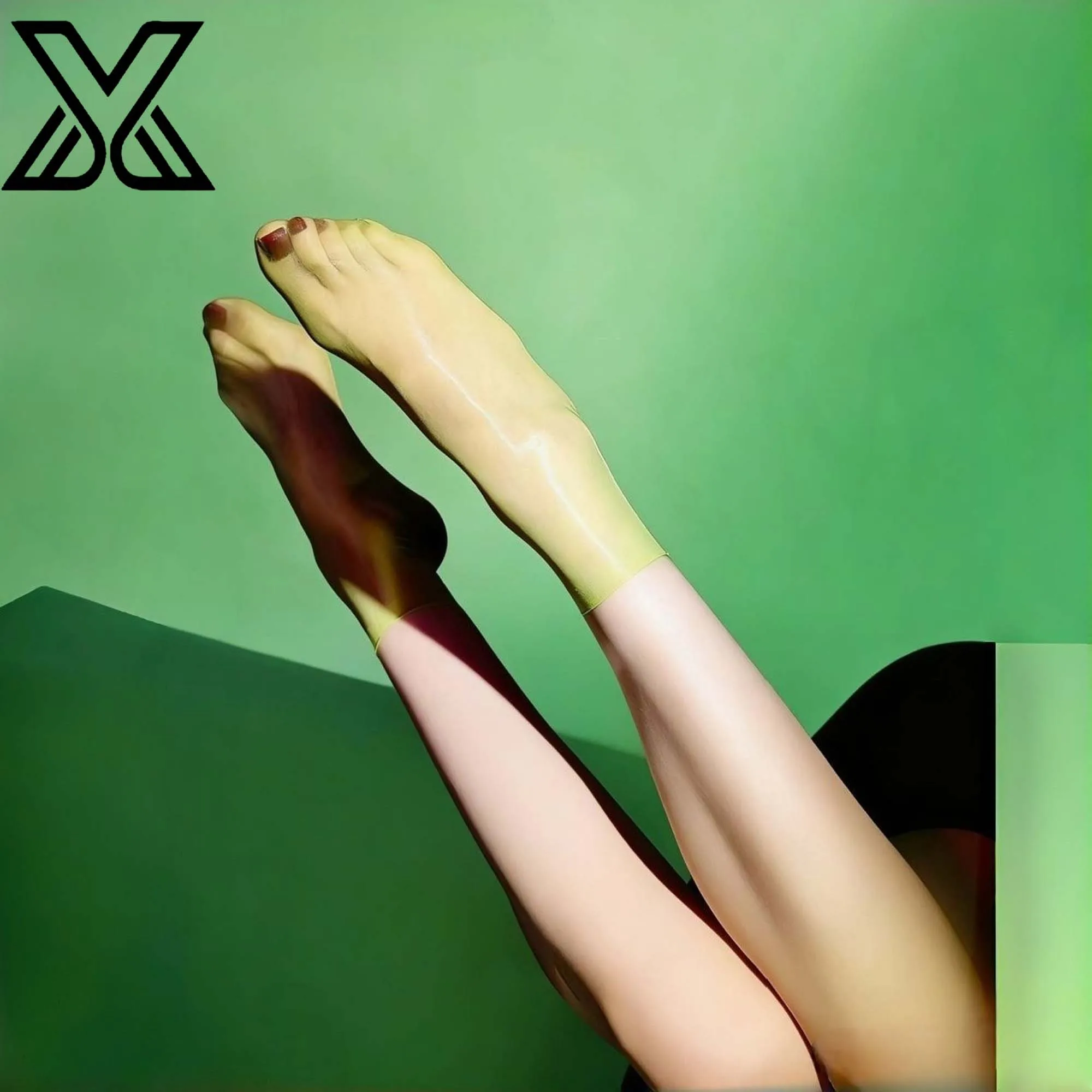 XMJXMY Women's multicolored shiny short socks, transparent oiled ankle sunscreen, beach nylon stockings
