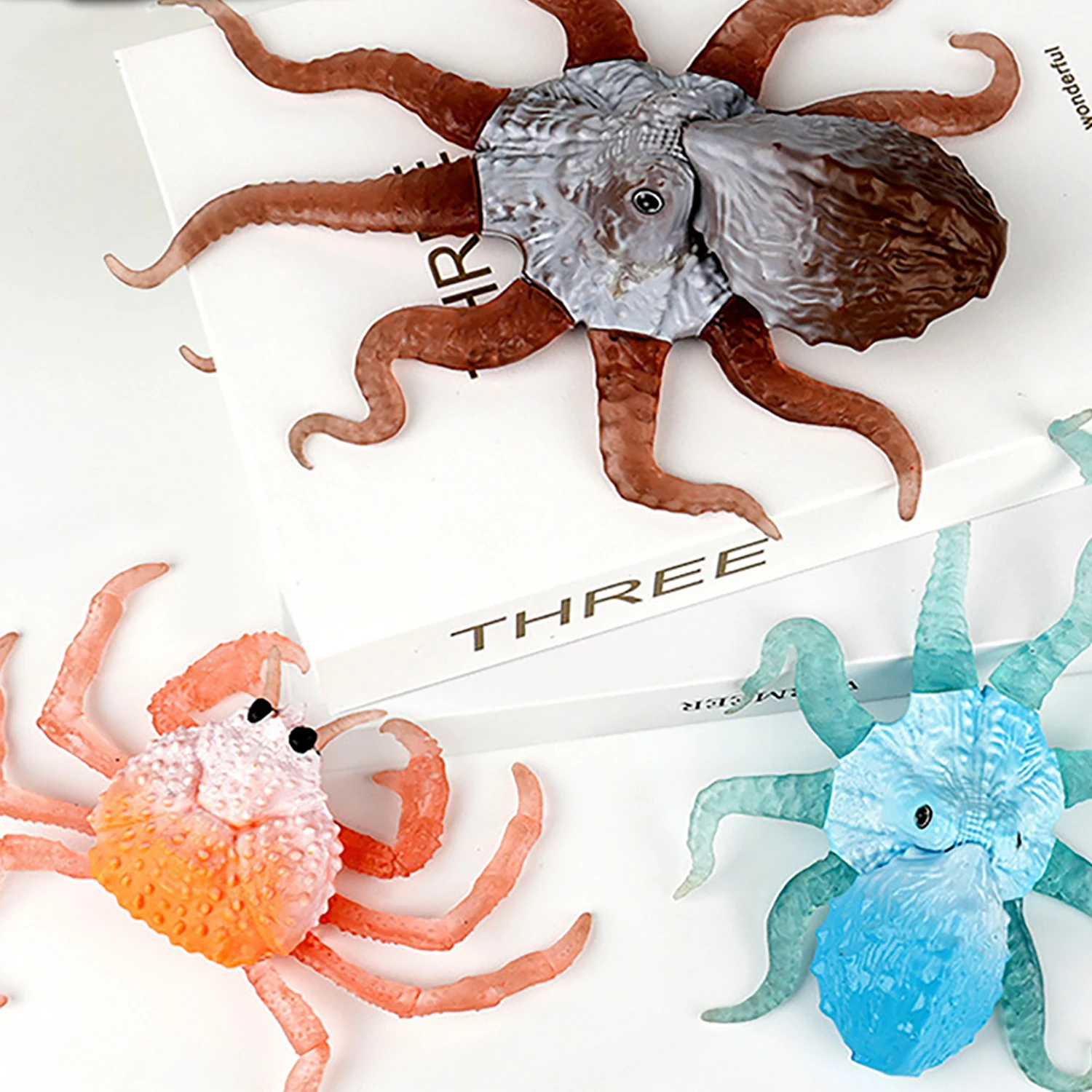 Simulated Underwater Animal World Soft Rubber Octopus, Crab, Relieving Stress, Children's Stretching Toy (Shell is Hard)