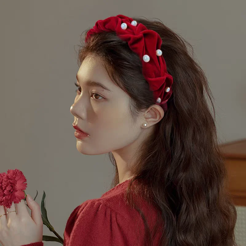 

AWAYTR Korean Red Velvet Pearl Headband Female High Skull Top Retro Head Hoop Small Face Wide-Brimmed Elegant Hair Accessories