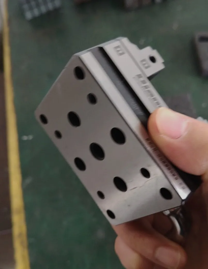 2-8 Inch Four-Five-Axis Self-centering Vise Positive Negative Quick Clamping Fixture DJ-6080H CNC Self Centering Vise Tool