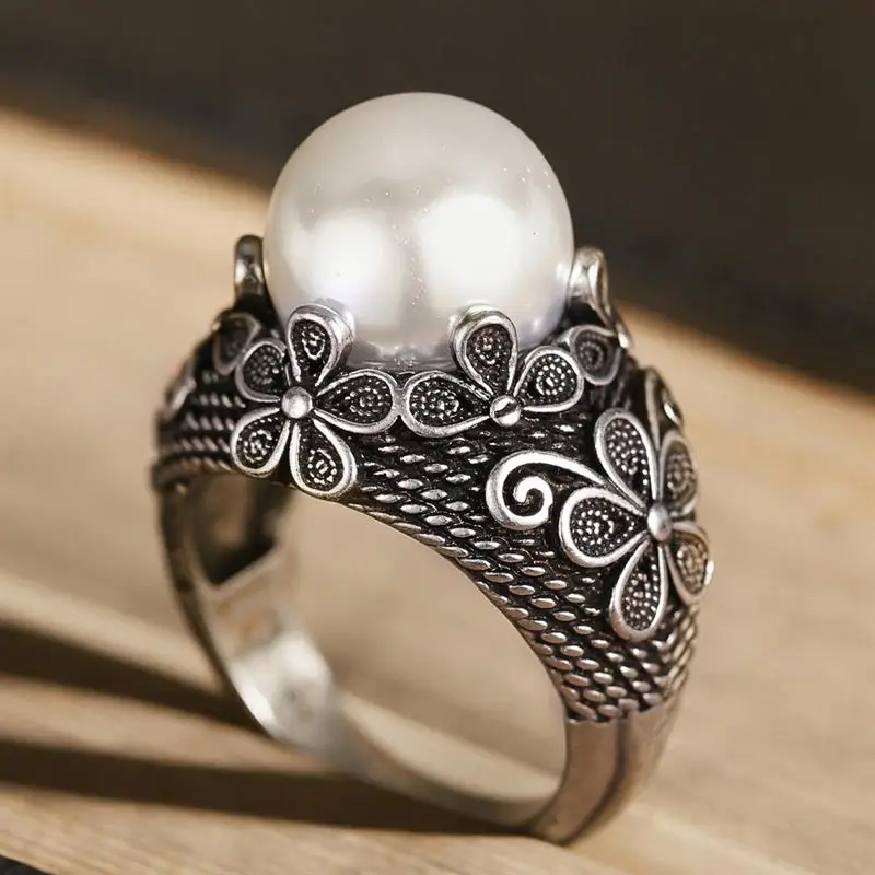 Huitan Elegant Ornate Design Ring for Women Vintage Party Imitation Pearl Lady Jewelry Rustic Trendy Wedding Lady Jewelry Gift