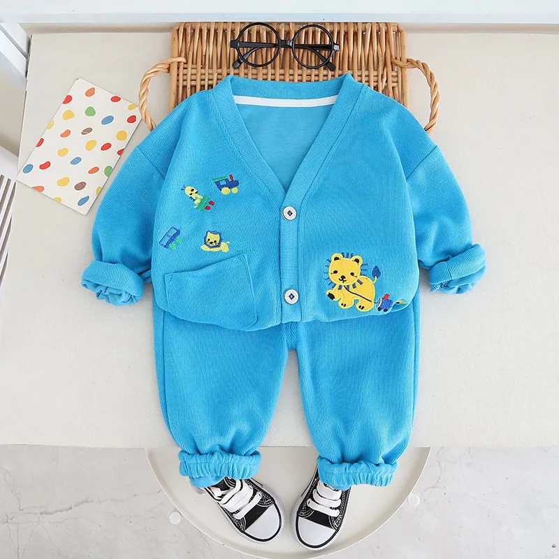 

2PCS Toddler Christmas Outfit 2024 Clothes for Kids Boy Cartoon Printed V-neck Long Sleeve Cardigan Coats and Pants Girls Suits