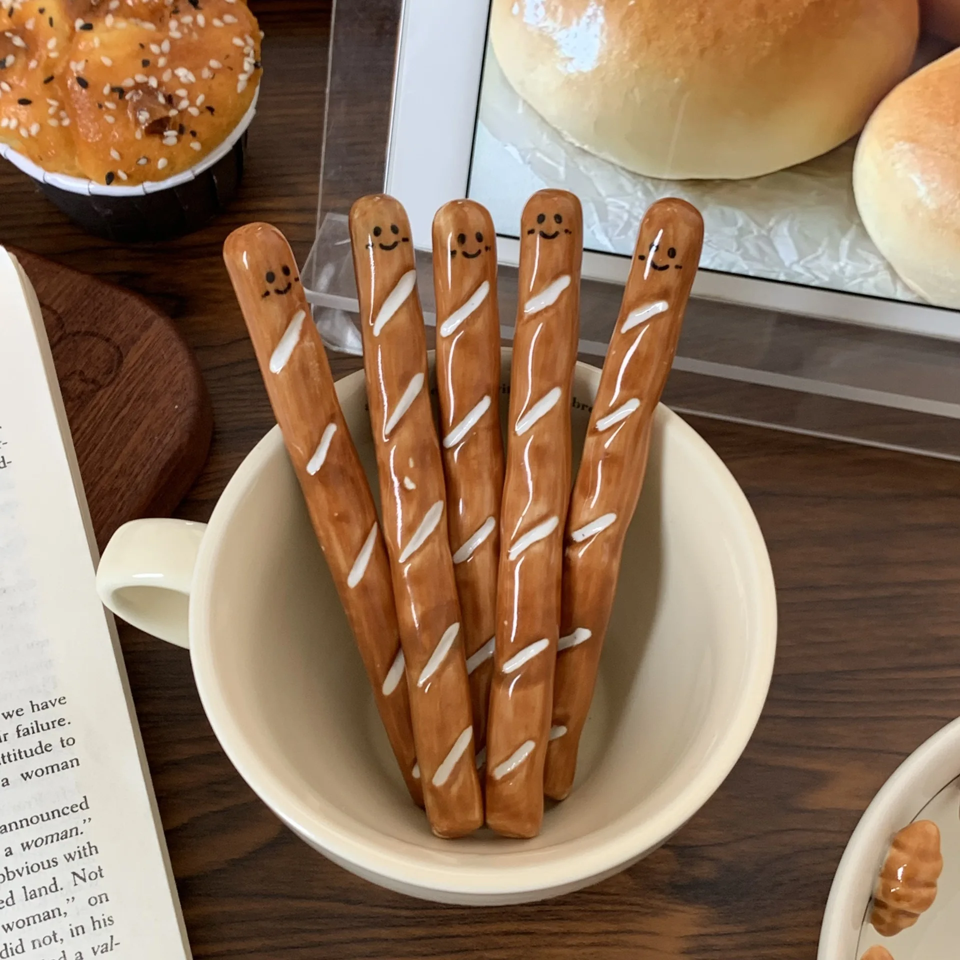 

Creative Cute Bread Shaped Ceramic Stirring Stick Home INS Bar Stirring Stick Coffee Milk Beverage Stirring Stick Decoration New