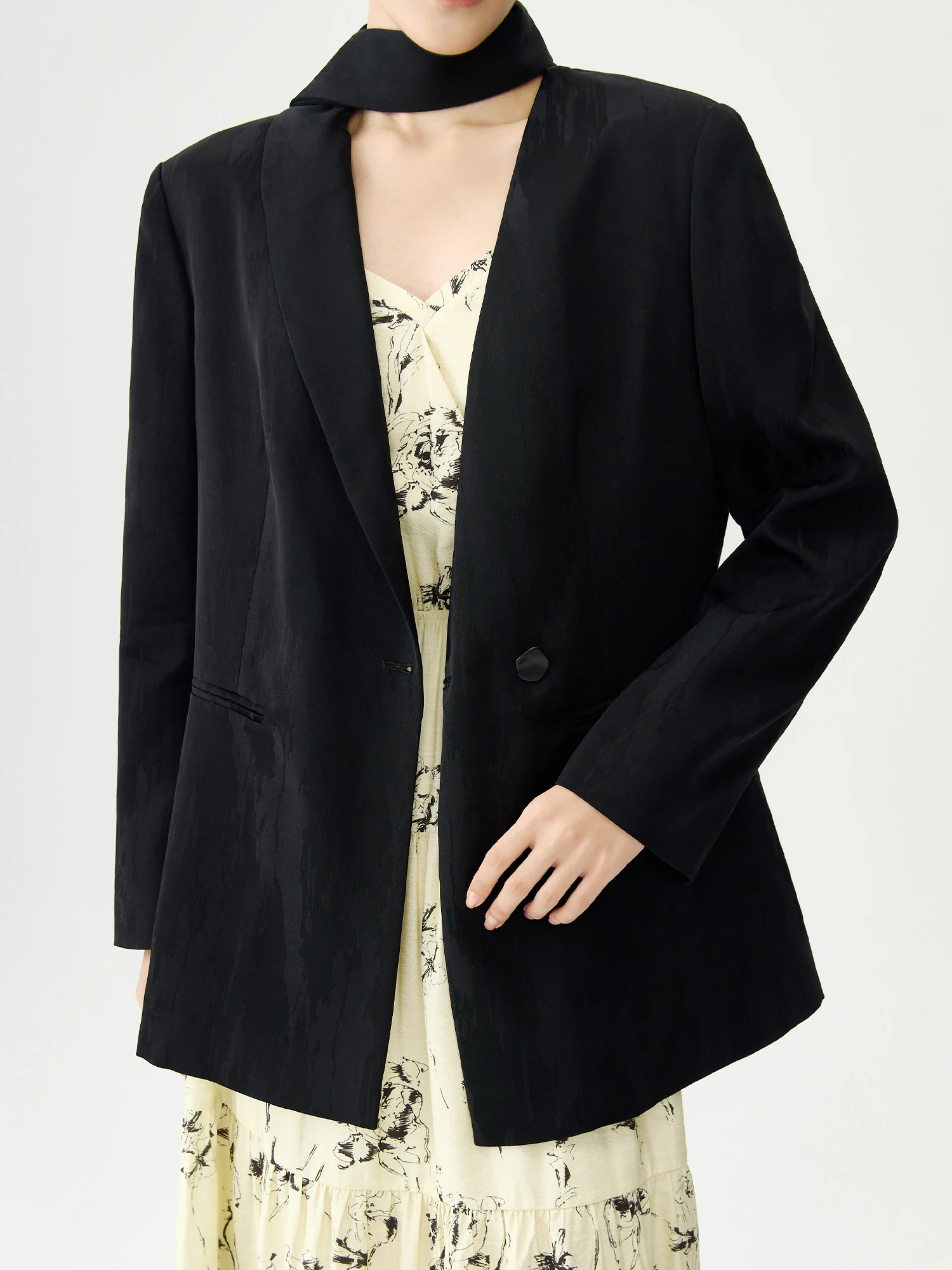 DUSHU Women Black Blazer Coat Neckline Ribbon Design 7% Linen Office Lady 2024 Fall Straight Simple One Button Blazers 24DS83264