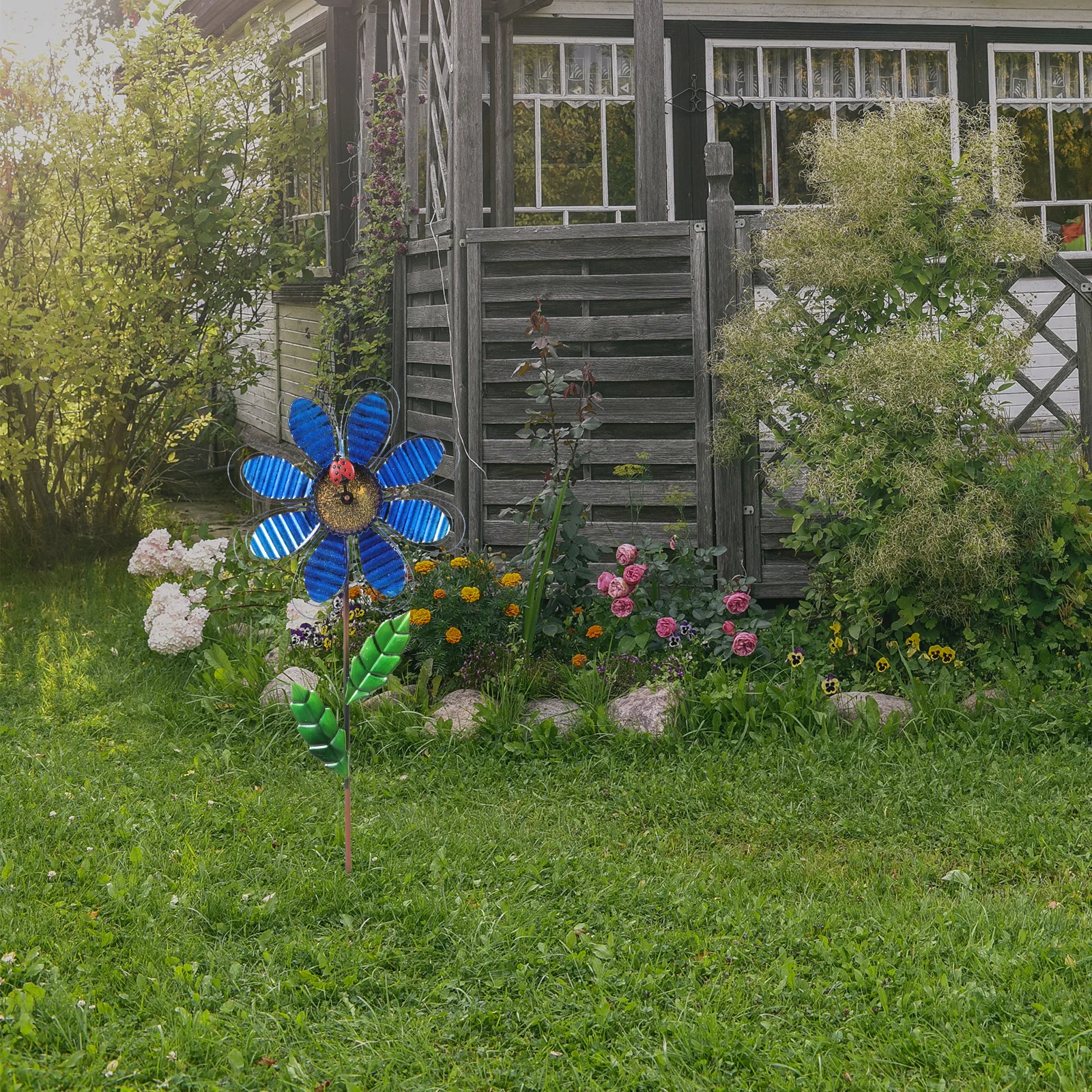 

Iron Art Windmill Garden Decorative Windmills Rotating Pinwheels Smooth Polished Anti Rust Sunflower Colorful Metal Flower Mini