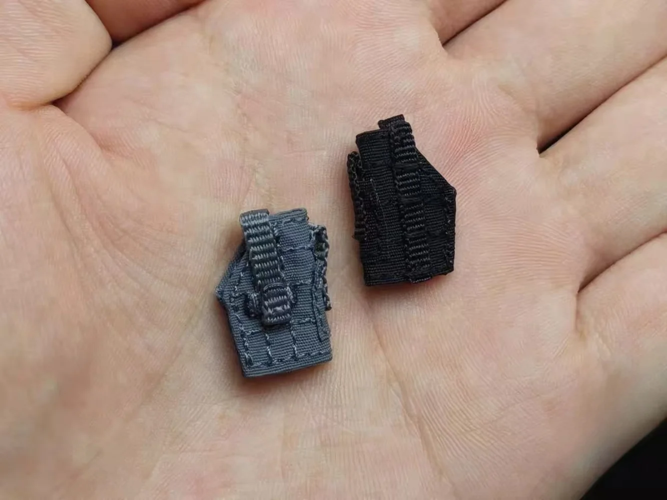 1/12 Scale Waist Hanging Pistol Holster Model for 6'' Action Figure