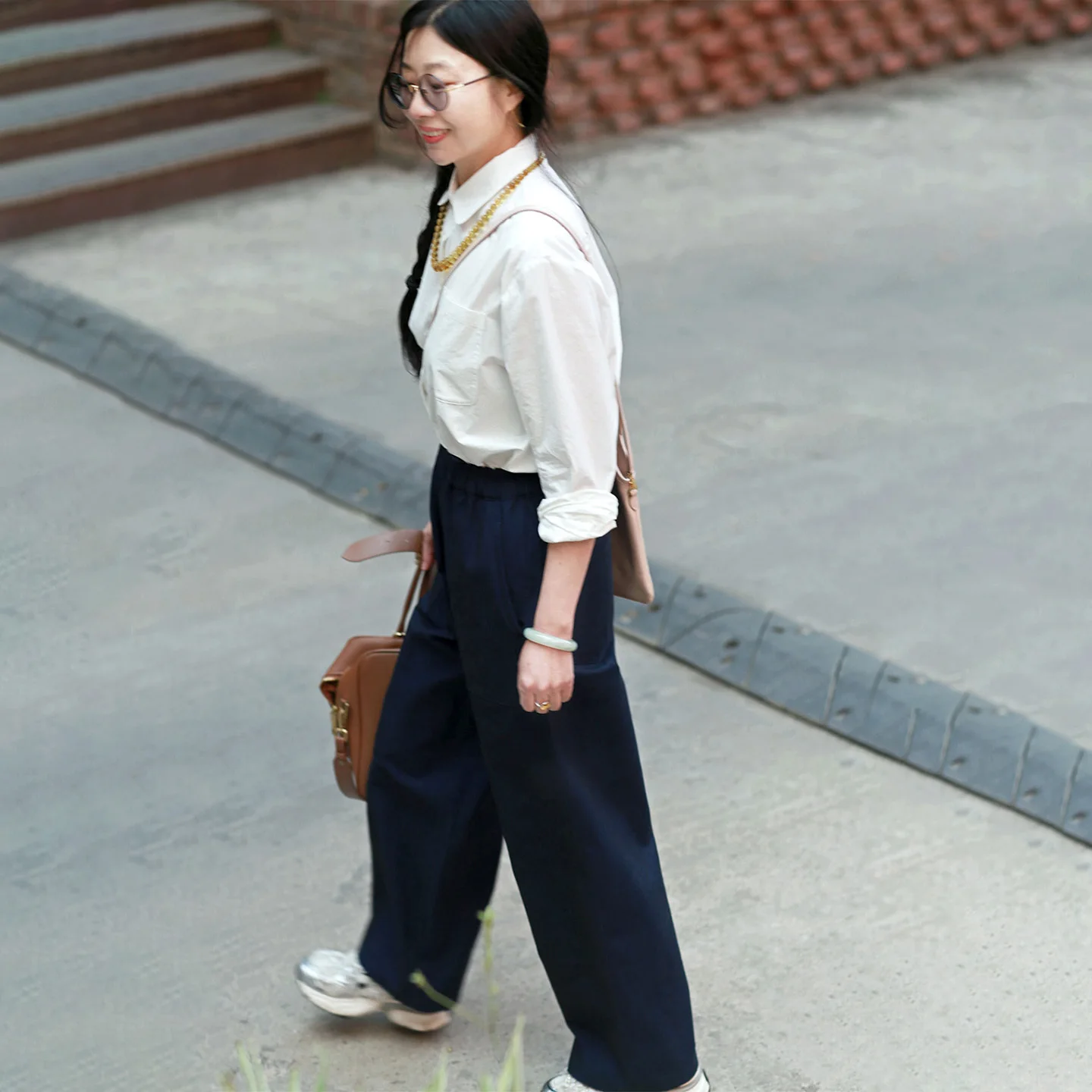 

Natural Comfortable Pure Cotton Cool White Shirt Summer Casual Style Loose Fit Long Sleeve Button up Women's Shirt by HuaZiXi...