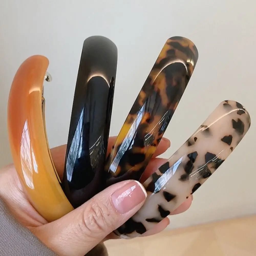 

Fashion Elliptical Leopard Print Hair Clip PVC Geometric Spring Clip Arc Headwear Large Hairpin Daily
