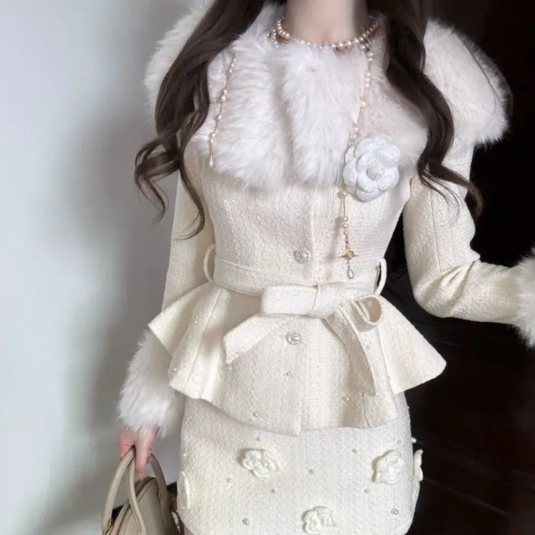 Conjuntos de duas peças brancos de alta qualidade roupas femininas inverno pele emendada cintura com cinto emagrecimento calor casaco grânulo mini saia conjunto