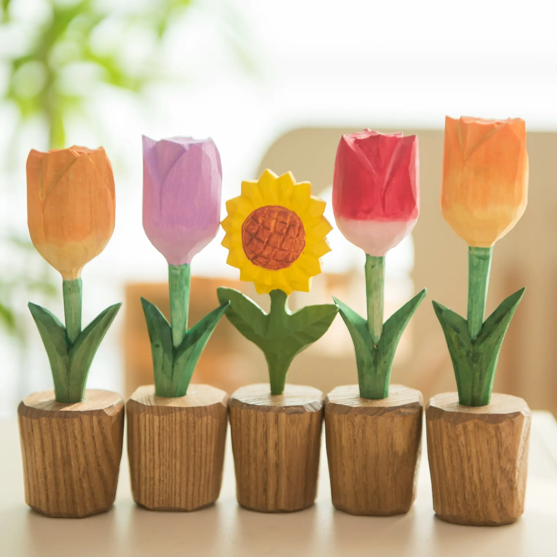 

Woodcarving Carved Painted Tulip Ornaments Handmade Crafts Small Desktop Items Home Living Room Decorations Birthday Gifts