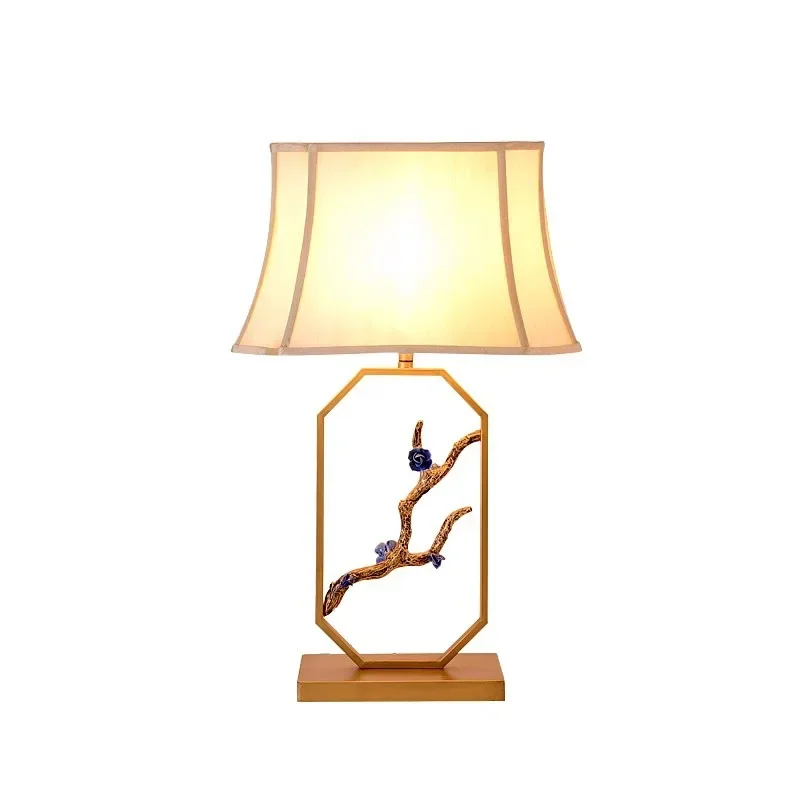 New Chinese Golden FabricTable Light Creative Hotel Living Room Office Study Bedroom Designer Decorative Desk Lamp