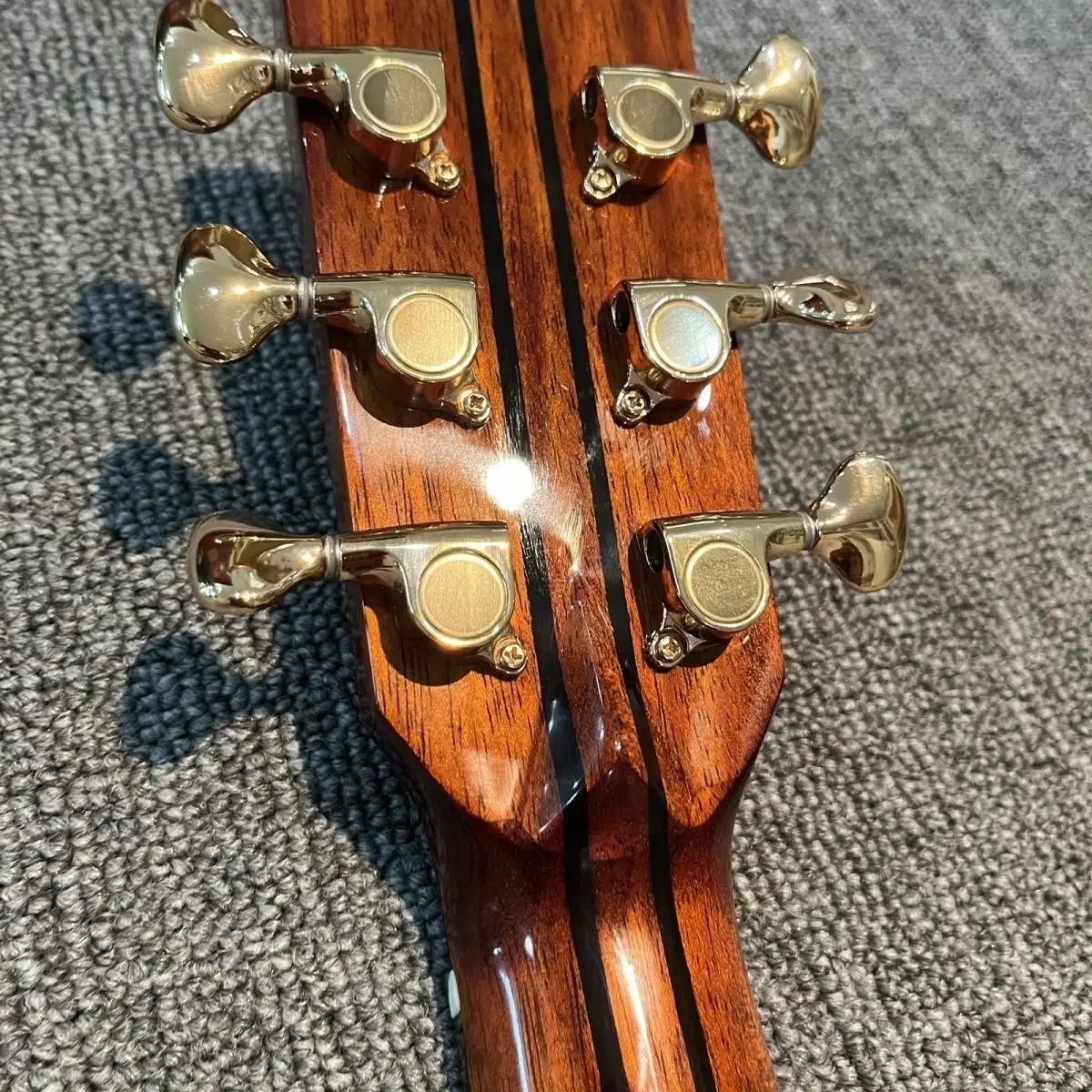 High Quality 41inch Handmade Master Level Golden Nanmu Handmade All Solid Acoustic Guitar Suitable for Professional Performances
