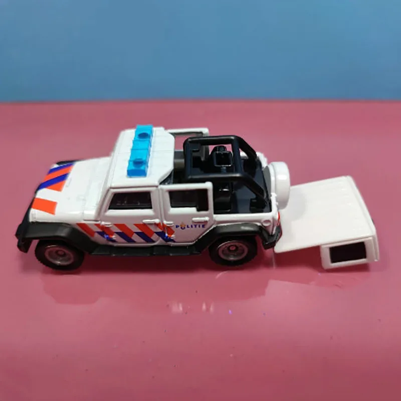 TOMY TOMICA AEON JEEP Wrangler Dutch Police Car Diecast Model Cars Alloy Vehicle Classic Collection Display Toys for Boys