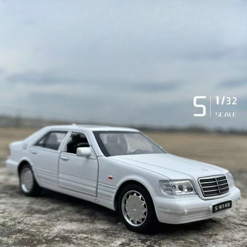 1/32 مرسيدس بنز S-W140 لعبة كلاسيكية نموذج سيارة دييكاست سبيكة مصغرة الصوت والضوء التراجع 1:32 مجموعة هدية لصبي طفل