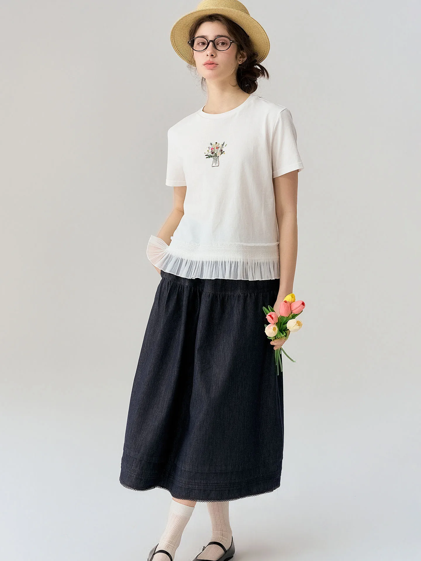 

Женская футболка Bruland с коротким рукавом, весна-лето, с сетчатыми вставками и цветочным принтом, нежный стиль, новинка, хлопок, круглый вырез, повседневный крой