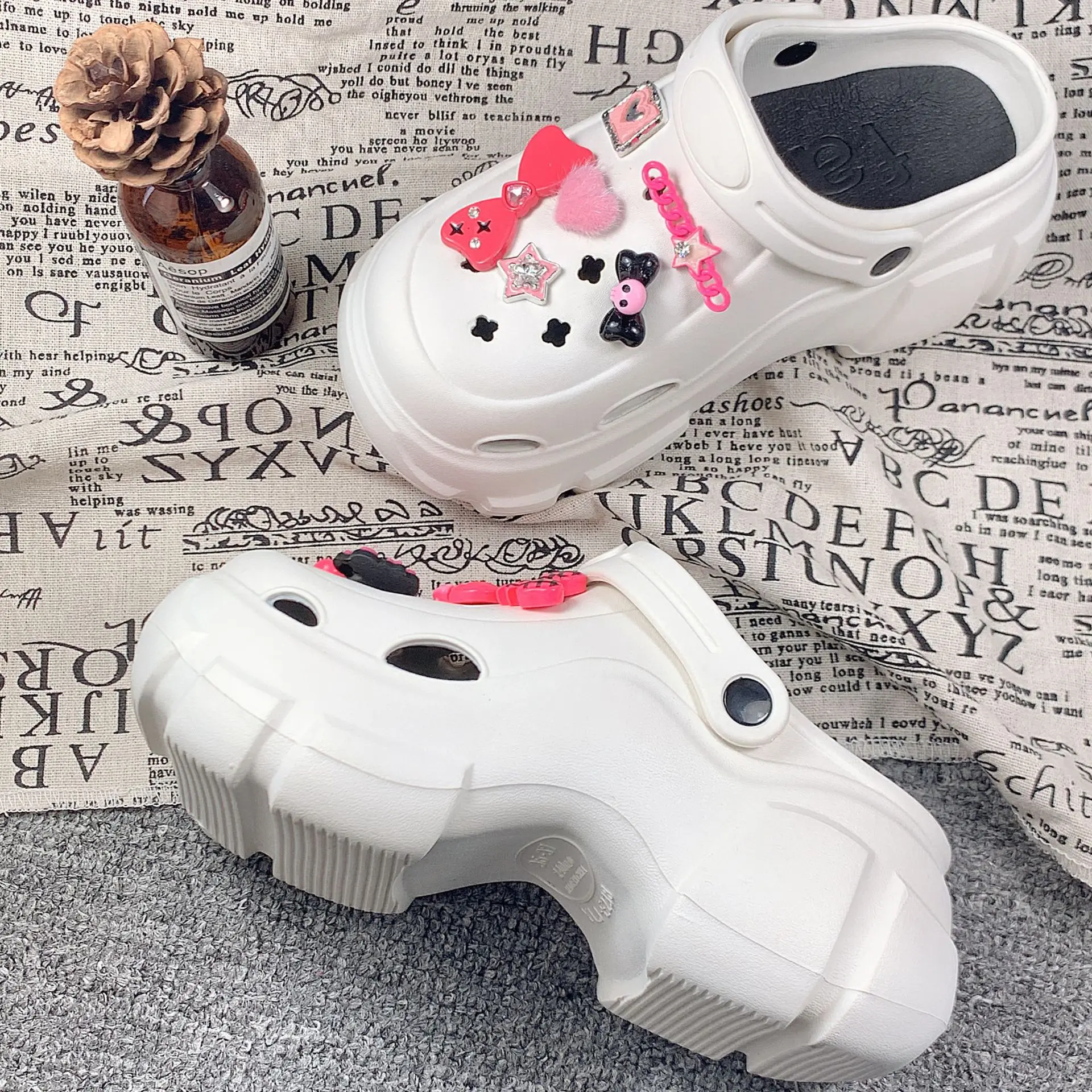 ثقب جديد زهرة الأحذية الملحقات DIY أبازيم الأحذية الأسود والوردي لطيف الكرتون الفتيات إكسسوارات الأحذية #3