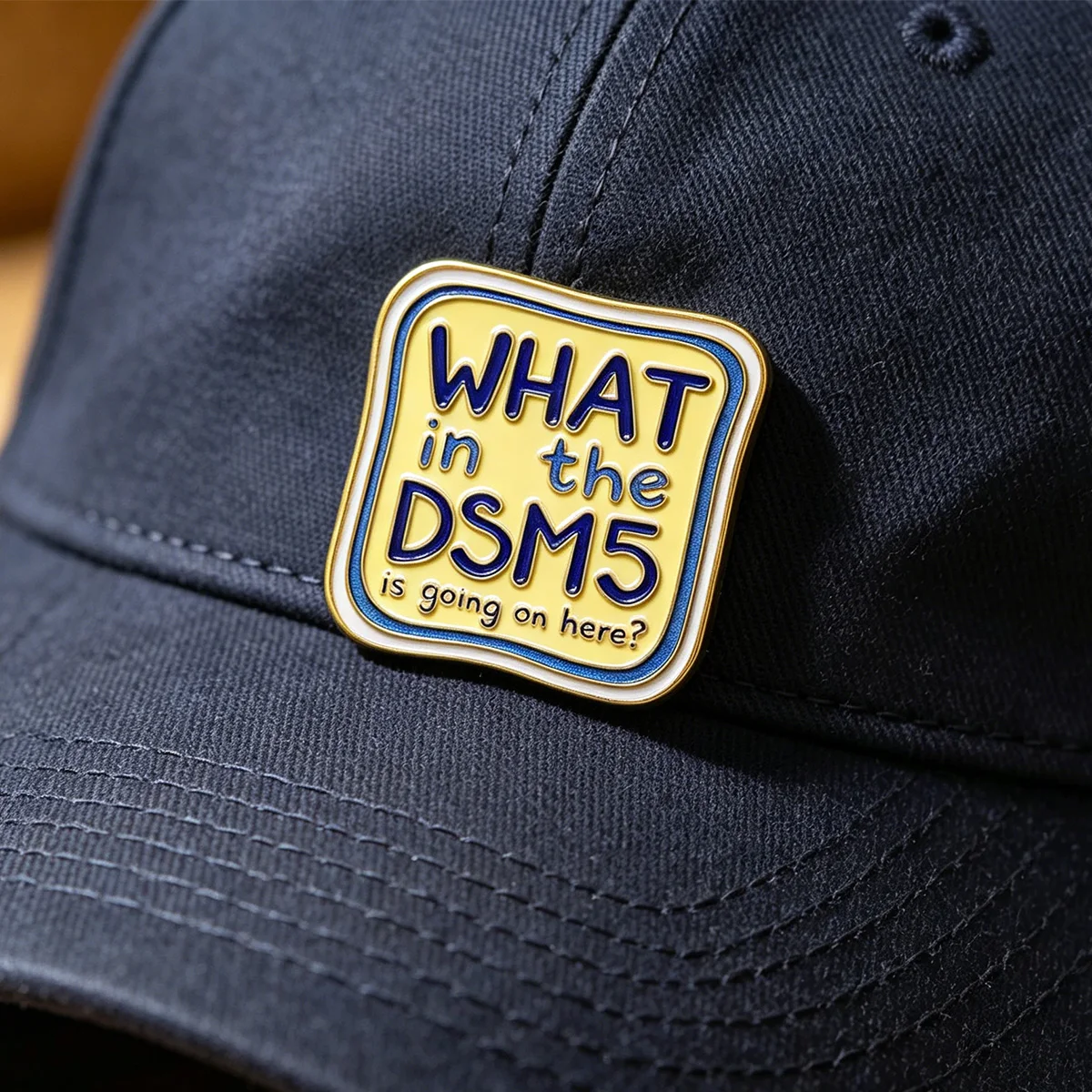 Was passiert hier im DSM 5? Emaille-Anstecknadel Brosche Anstecker Abzeichen Kleidungszubehör Modeschmuck Geschenke für Freunde – Detail 6