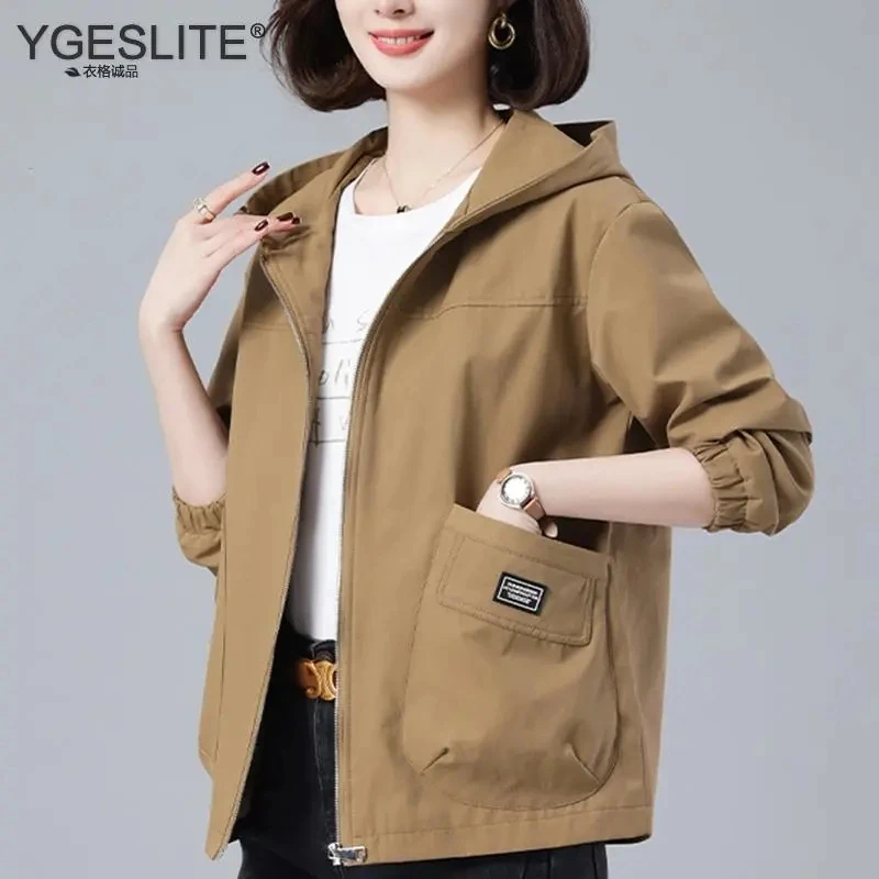 Women With Big pockets Windbreaker Middle-Aged Mother's Hooded Short Jacket Women's 2023 Spring Autumn New Loose Outwear S-5XL