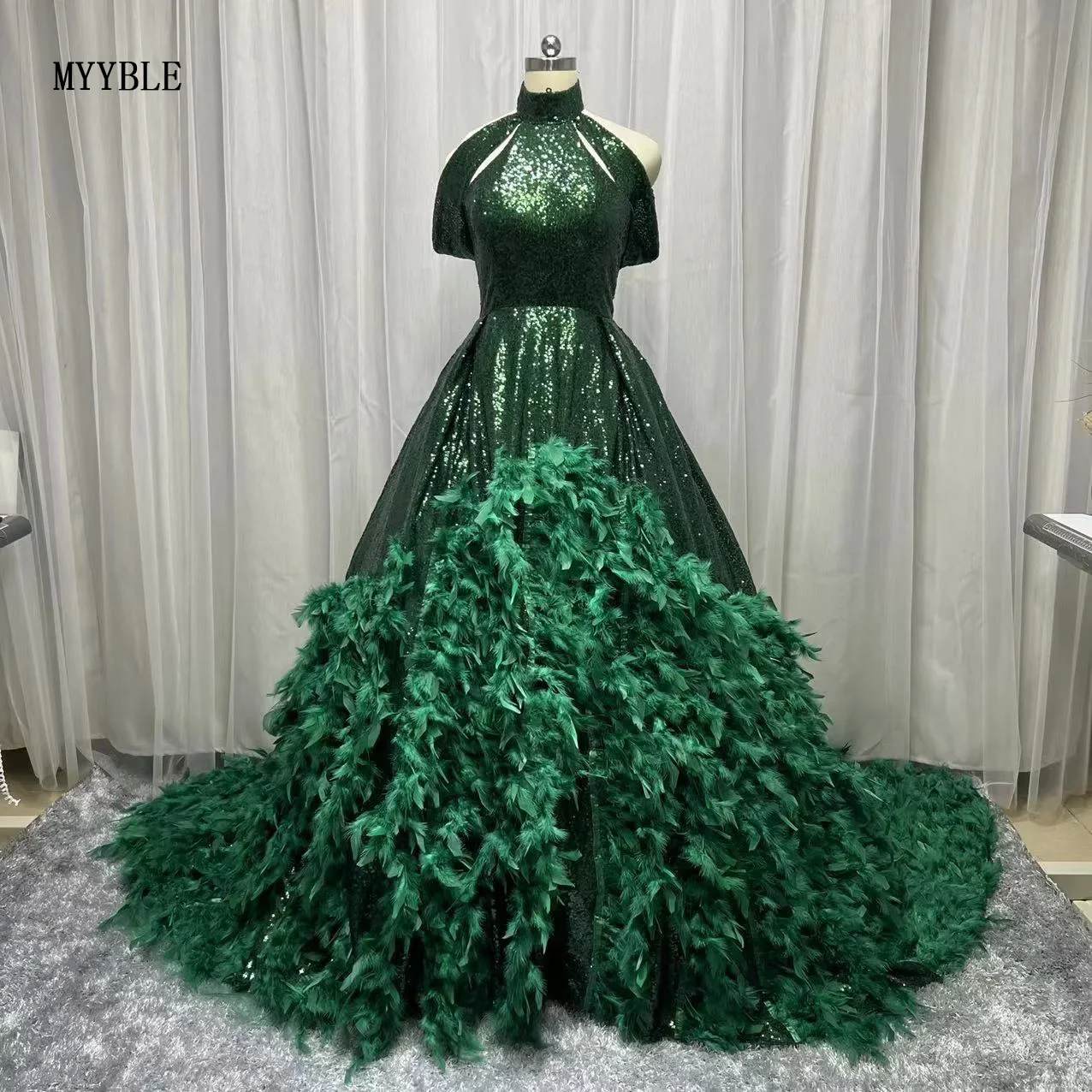 

2022 Real Photo Gorgeous Green Evening Dresses Feathers Celebrity Dresses For Women Arabic Prom Dresses Vestidos De Fiesta