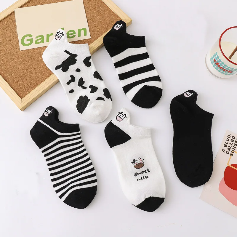 

Black and white cow embroidered socks, short shallow mouth summer thin style Korean cartoon Japanese boat socks