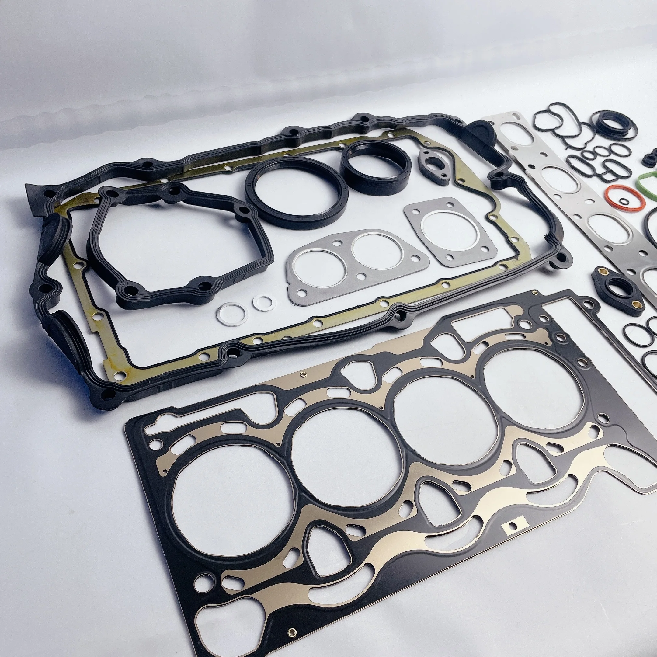 

Factory Stock N46B20 Full Gasket Repair Set Head Gasket Valve Cover Gasket Rebuild Kit for BMW N46 2.0L 11117511529 11120391974