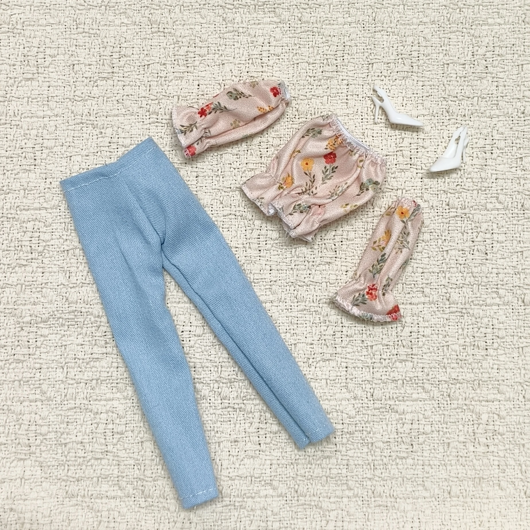 Conjunto de moda de verano con blusa floral suave y dulce, pantalón vaquero y vestido corto para muñeca supermodelo FR Babi de 1/6, accesorios de ropa para muñecas de 30 cm