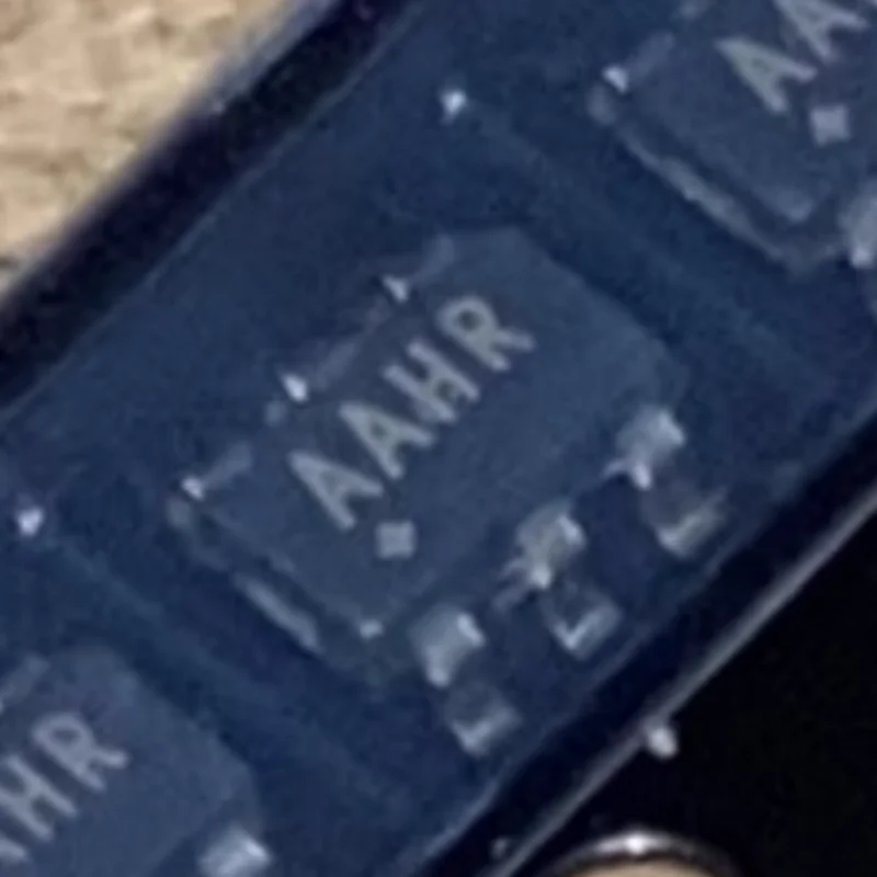 

10 MAX8880EUT AAHR шт., оригинальные товары