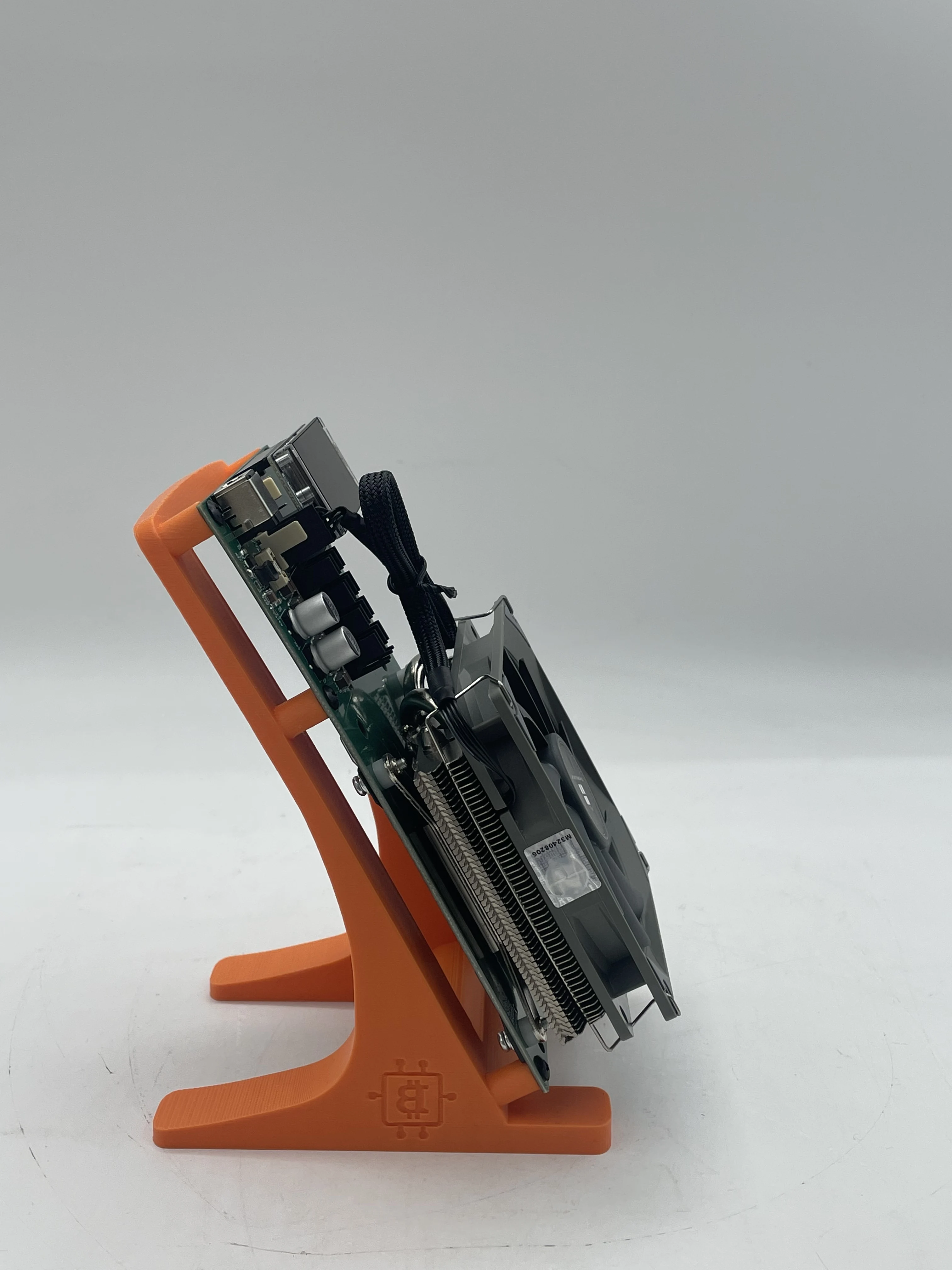 

Лидер продаж Lion оранжевого цвета bitaxe nerdqaxe++ 4,8T 76w BTC шахтерская машина для дома