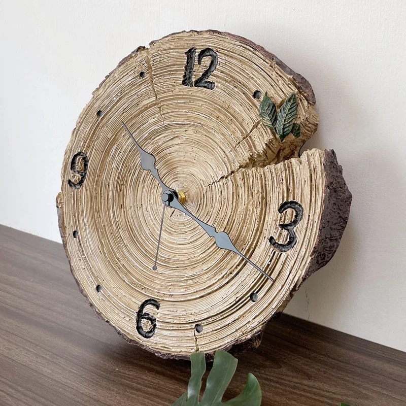 Creative resin wooden year-round silent living room clock, imitation wood three-dimensional decoration, personalized