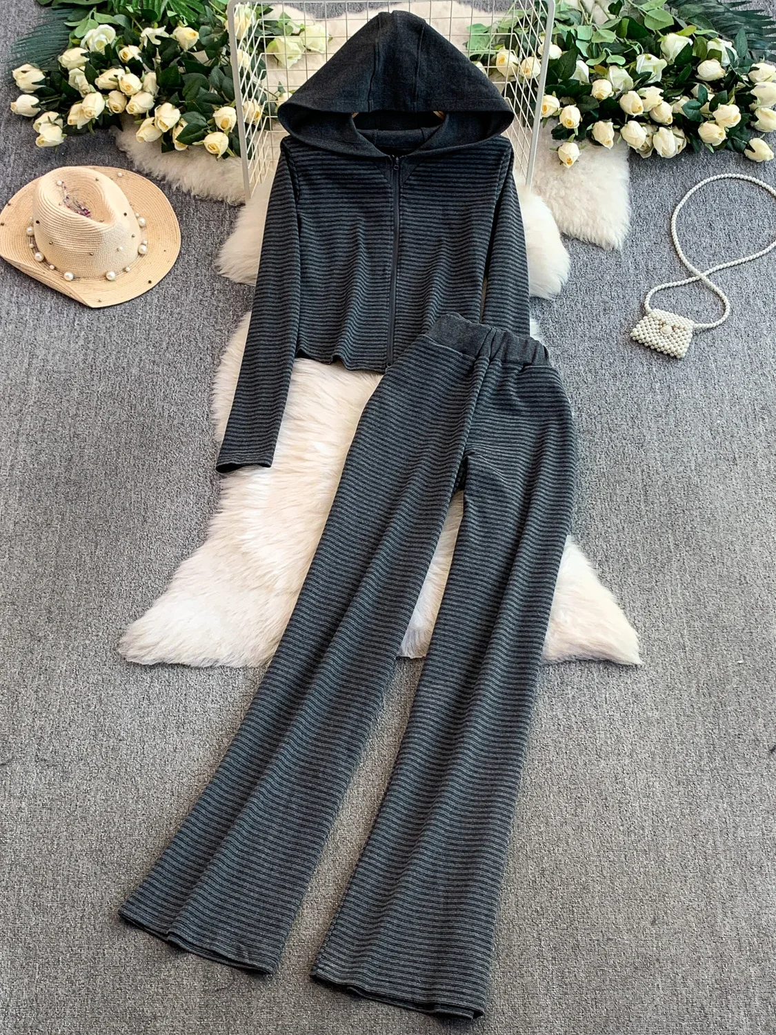 

Модный вязаный комплект, женский свободный полосатый топ на молнии с капюшоном, повседневные широкие прямые брюки, комплект из двух предметов, осенняя одежда