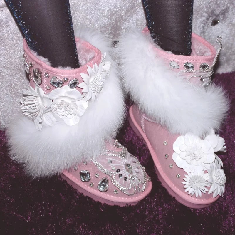 

Sweet Pink Suede Big Flower Mesh Butterfly White Fox Fur Snow Boots Warm Plush Fur Glitter Rhinestone Fluffy Winter Ankle Boots