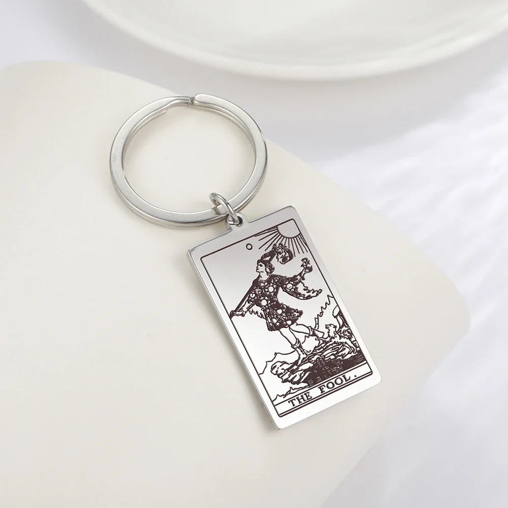 Skyrim The Major Arcana Tarot Keychain for Women Men Stainless Steel Vintage Lucky Tarot Cards Pendant Keyring Gift Wholesale