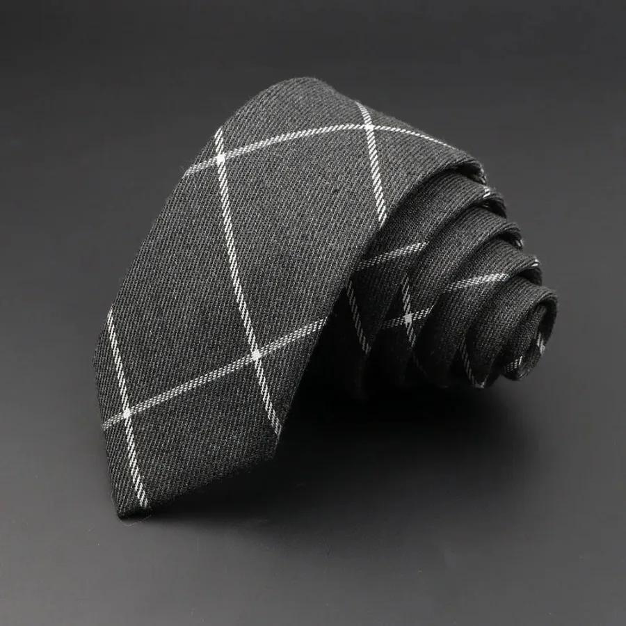 Thumbnail 4 - #4 Best Mens Neckties to Buy In 2026