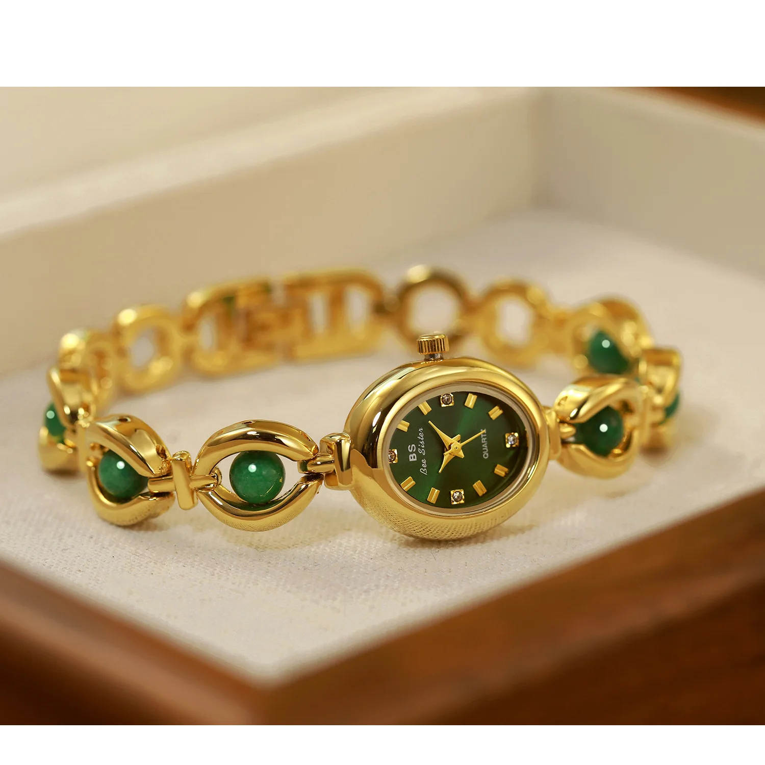 Retro Elegant Women's Watches Fashion Natural Jadeite Green Jade Quartz Women's Original Ladies Wristwatch Gift Wholesale