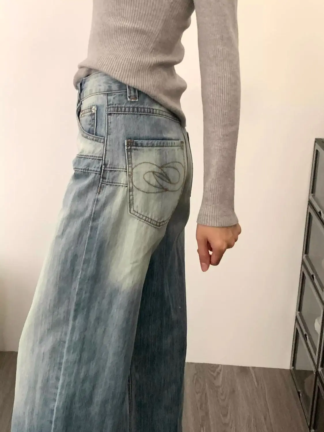 

Embroidered Loose Jeans Women's Winter Fleece-Lined Vintage Washed Light Blue Wide Leg Pants