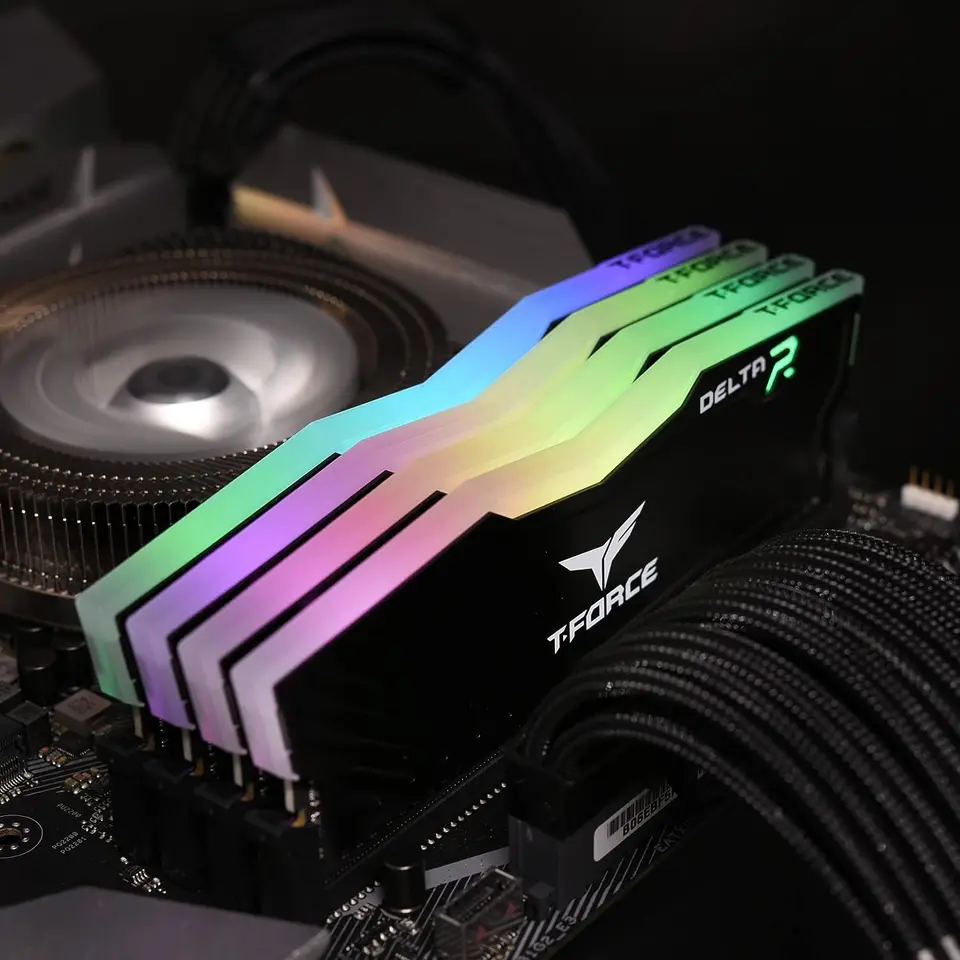 PCパーツ T-FORCE RGB DDR4 2933Mhz 8GBx4