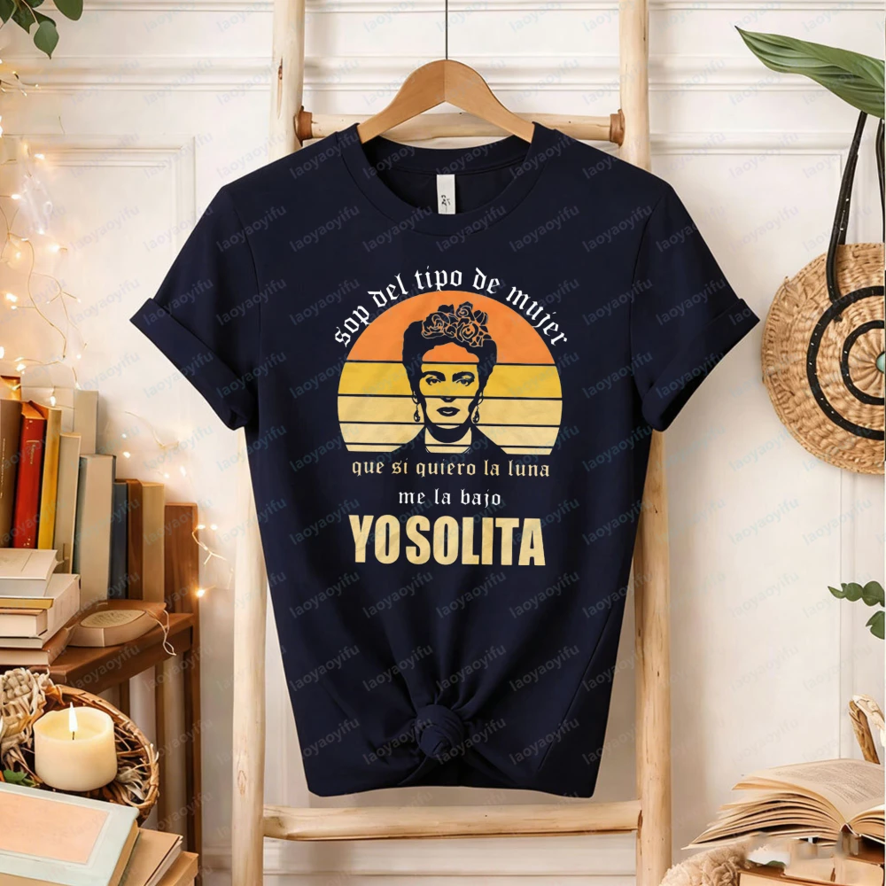 Frida Khalo Sop Del Tipo De Mujer Que Si Quiero La Luna Me Vintage Retro T-Shirt Frida Khalo Feminist Women Rights Shirt Tops view 3