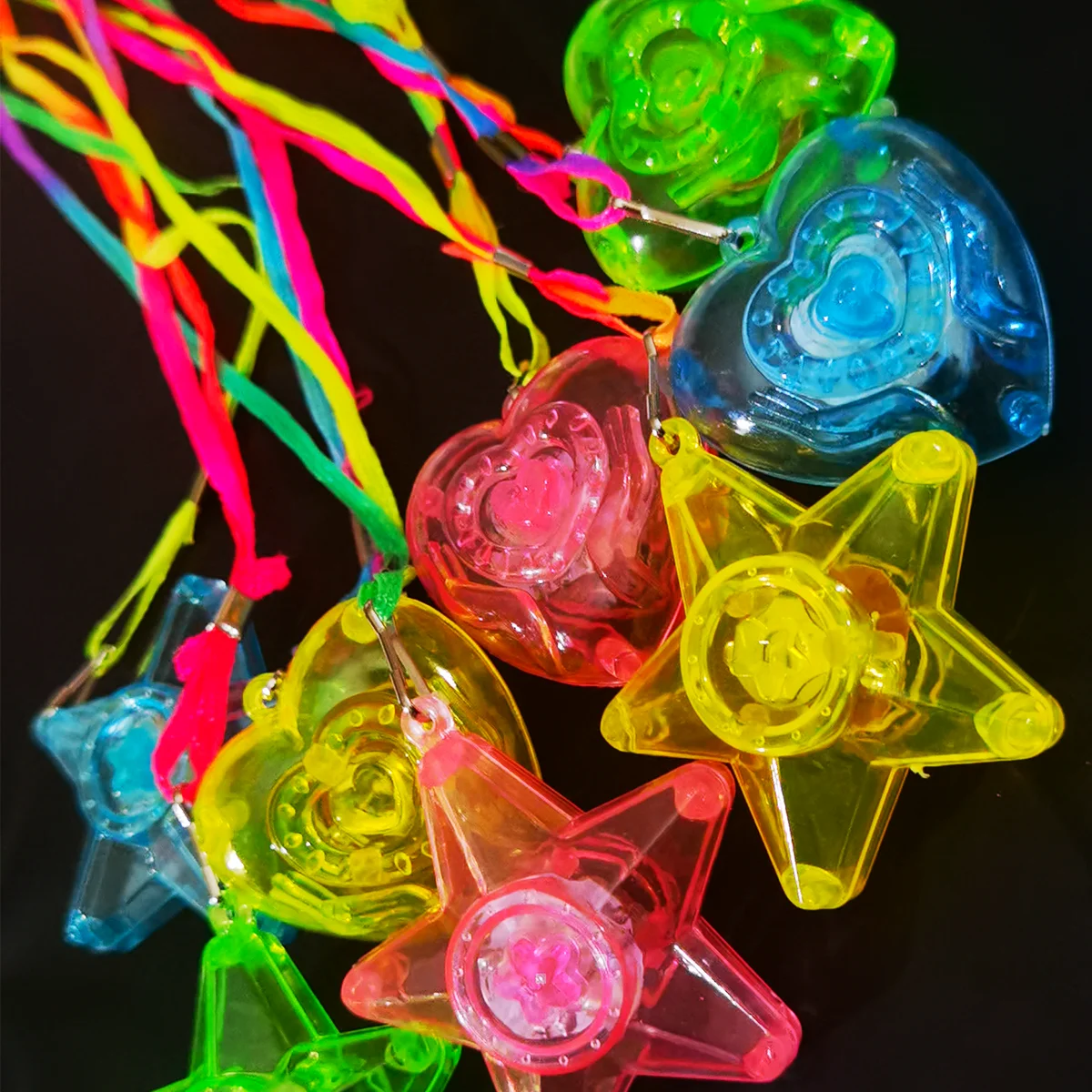 20/30 قطعة ستار القلب LED تضيء قلادة المعلقات الاطفال وامض توهج هدية وامض لعبة حفلة عيد الميلاد الزفاف ديكور