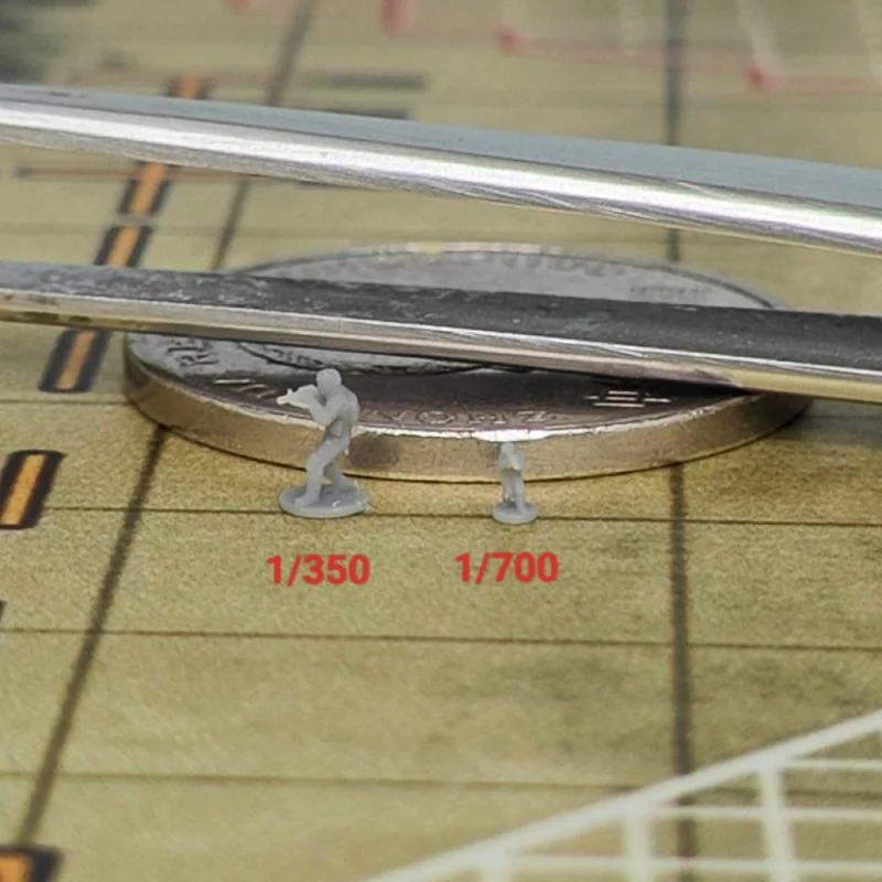 Universal Combat Posture Soldier Resin Model 1/350 oder 1/700 Ship Scene Model SL004