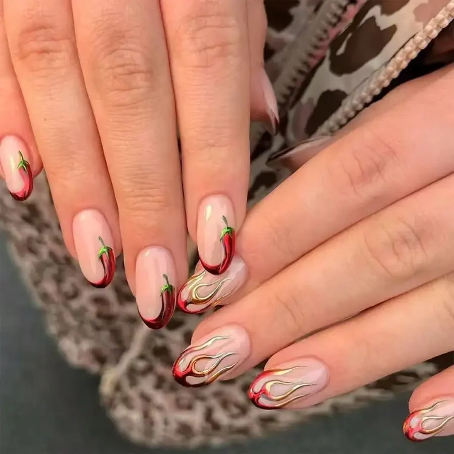 

24 шт. накладных ногтей в стиле вестерн-бохо с 3D-дизайном красного перца чили, золотистые, с клеем-желе и пилочкой для ногтей, бесплатная доставка