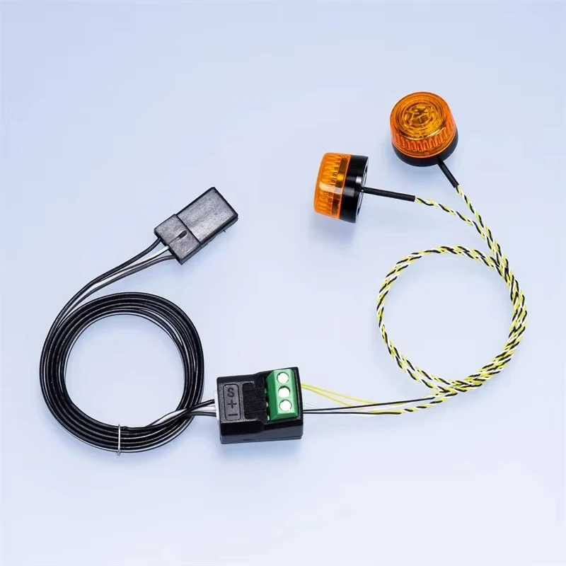 Lâmpada LED RC Rotativa 360 Graus para Caminhões de Controle Remoto 1/14 Tamiya RC SCANIA 770S BENZ VOLVO - Luz de Advertência para Caminhão Basculante - Peças DIY para Brinquedos de Controle Remoto