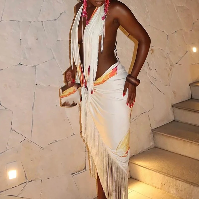 Conjunto Elegante de Top Halter sin Mangas y Falda Larga con Abertura, Atuendo Sexy con Espalda Descubierta y Diseño Hueco, Estampado de Moda con Flecos y Parches