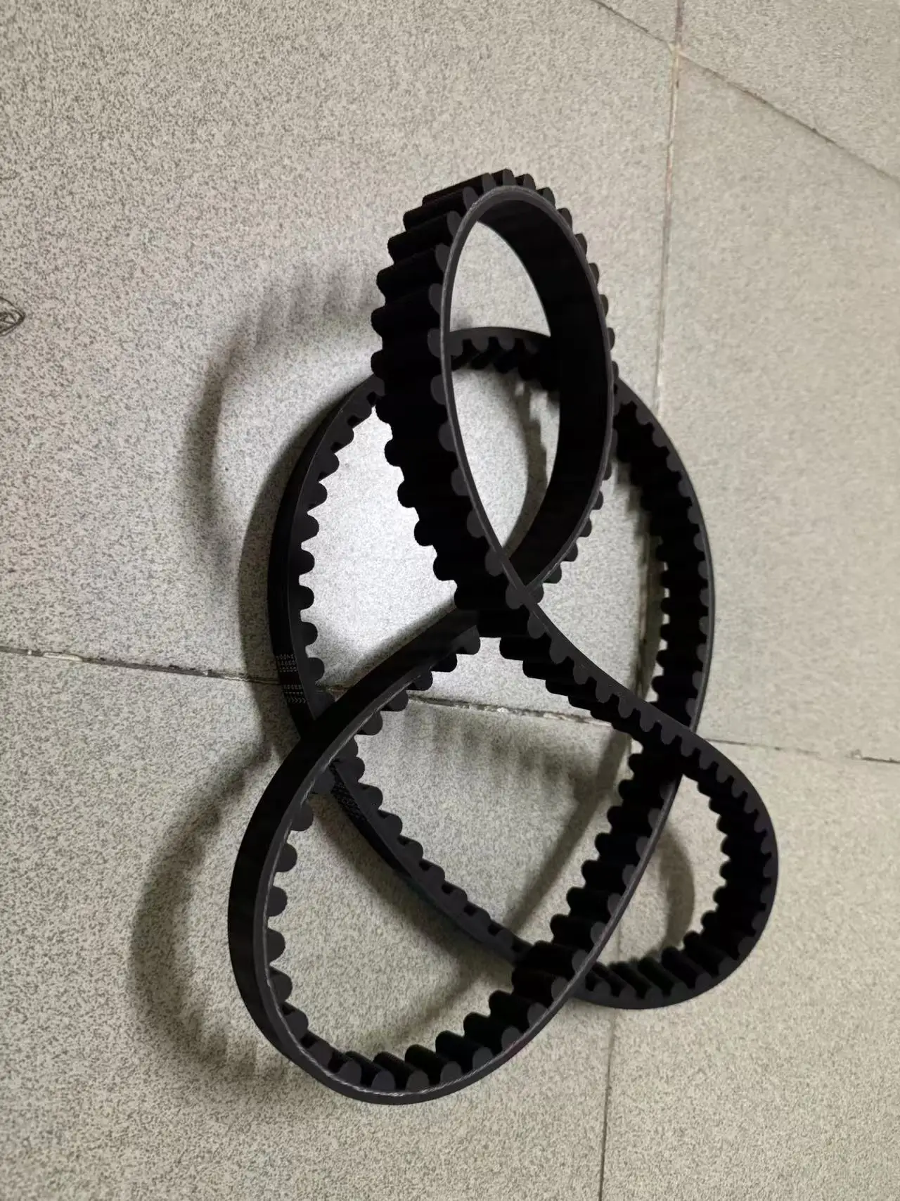 

40307-00B /135T /1 inch-1/8 rear drive belt is suitable for 2001-2003 Harley-Davidson Fatboy Softail FX FL