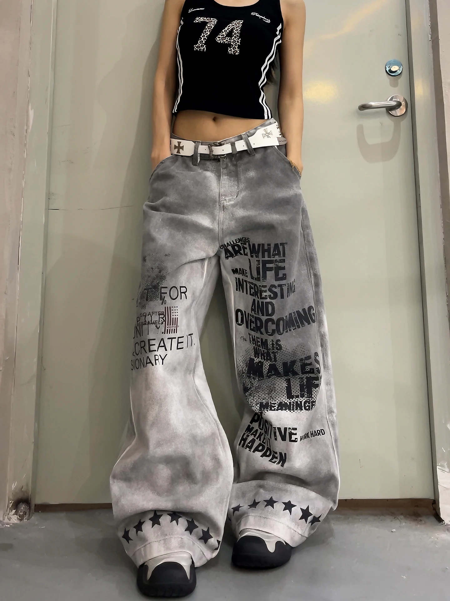 

Джинсы Street Punk с широкими штанинами и прямым кроем, с граффити и звездным принтом, в стиле Heavy Industry, для мужчин и женщин, уличная мода, повседневные хлопковые джинсы