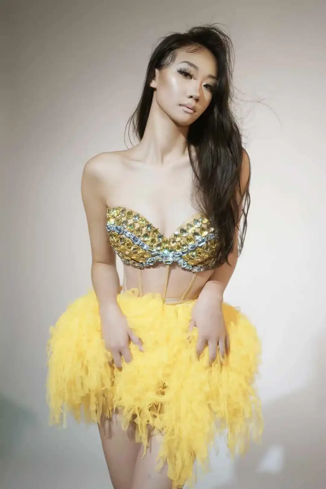 Ensemble de 2 pièces jaune scintillant, jupes à volants en strass, danse Groop, pom-pom girl, Showgirl, Las Vegas, tenue Drag Queen, photographie