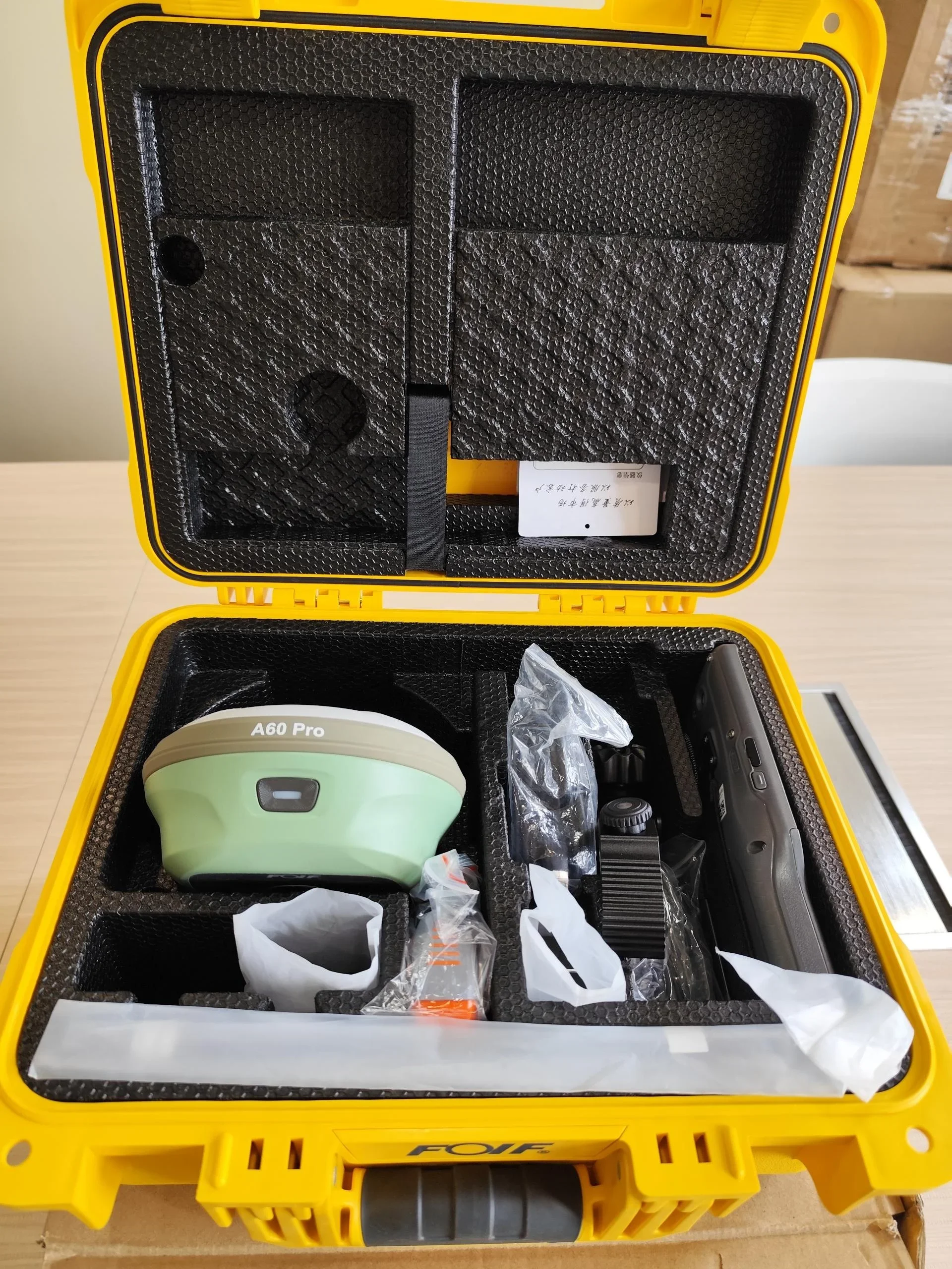 FOIF A60 Pro High Accuracy GPS RTK and 800 Channels GNSS RTK Receiver